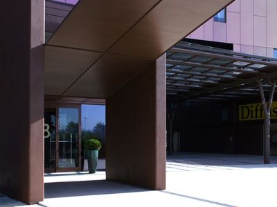 Hotel Base